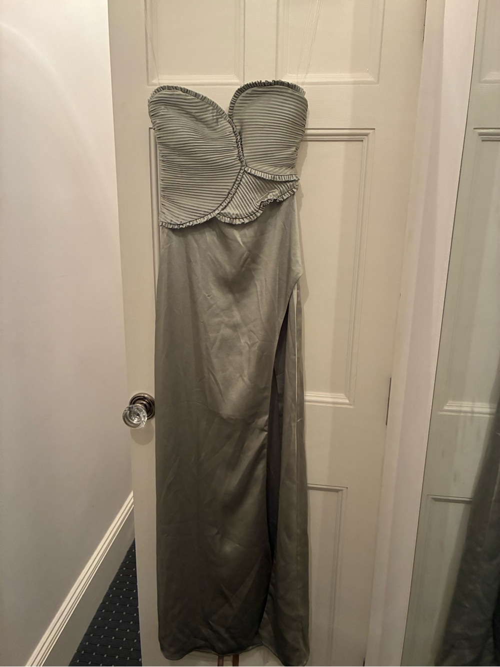 Meshki Larissa Satin Maxi Dress with Ruched Petals - Sage

NWT
Retail $189